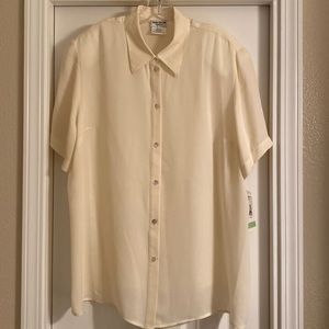 ‼️Last day‼️ Get before it’s gone❗️Vintage NWT Dana Taylor 1X 100% Silk Blouse